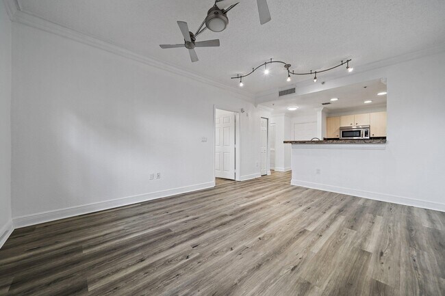 Building Photo - 1803 N Flagler Dr
