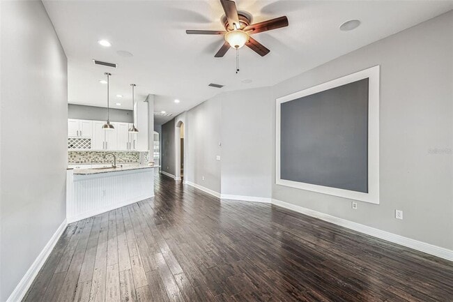 Building Photo - 8249 Cressida Ct