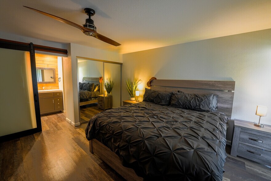 Bedroom - 77805 California Dr