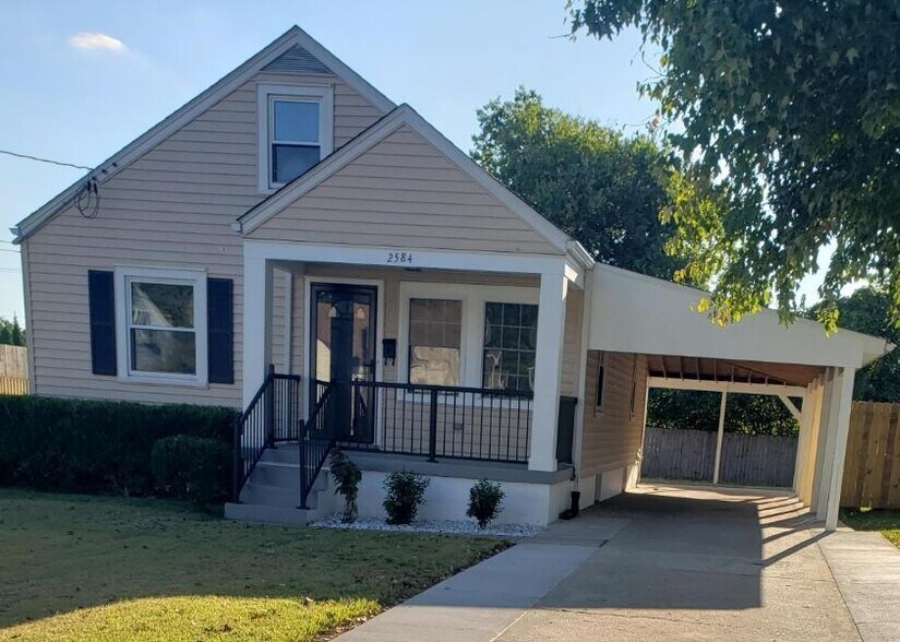 Primary Photo - 2584 Greenup Rd