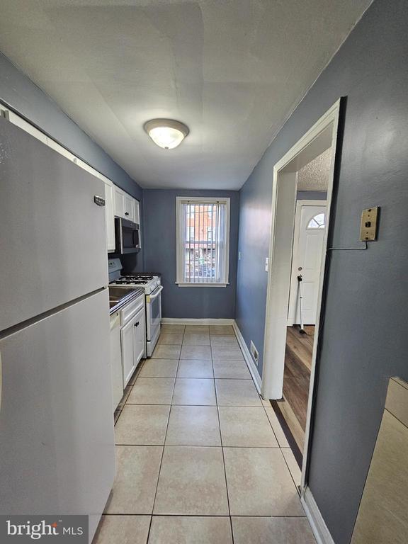 Building Photo - 3238 Westmont Ave