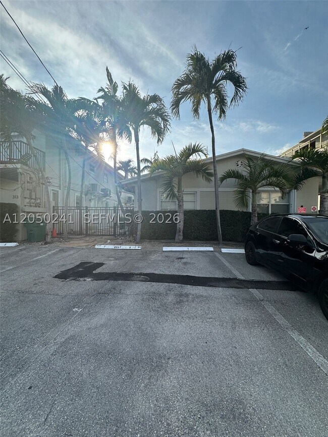 Building Photo - 317 US-1