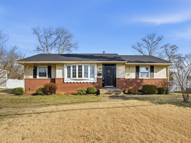 Building Photo - Charming Renovated 4-Bedroom Rental with Spacious Backyard & Bonus Basement Space in Somerdale