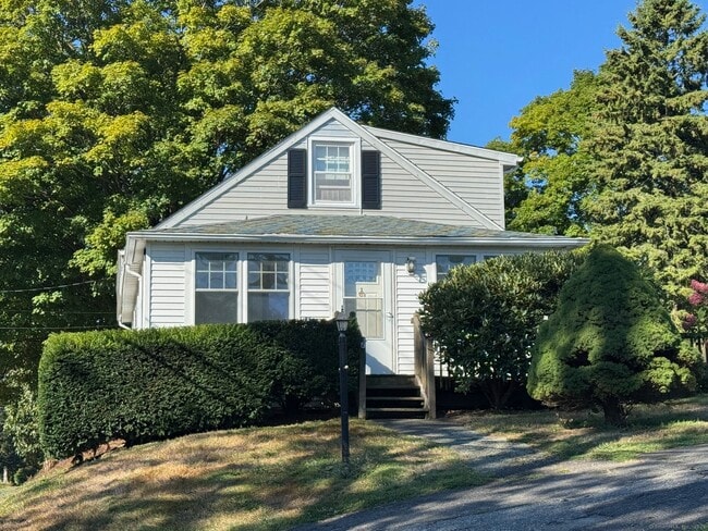 Primary Photo - 310 Maiden Ln
