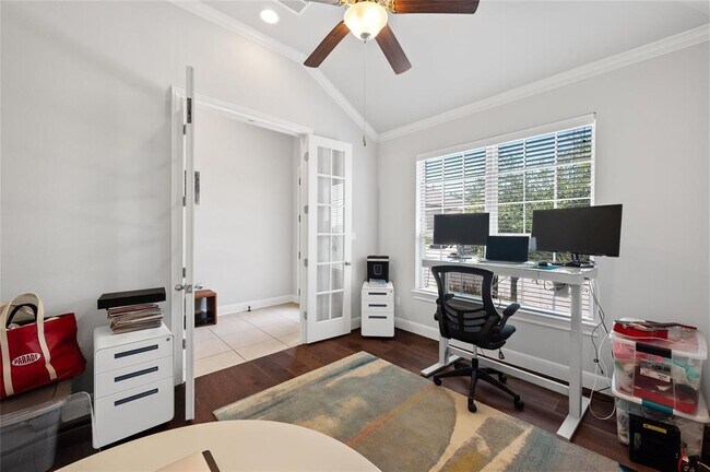 Building Photo - 3828 Vinalopo Dr