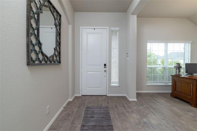 Building Photo - 233 Gardenia Dr