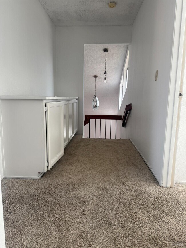 Building Photo - 290 Kent Pl