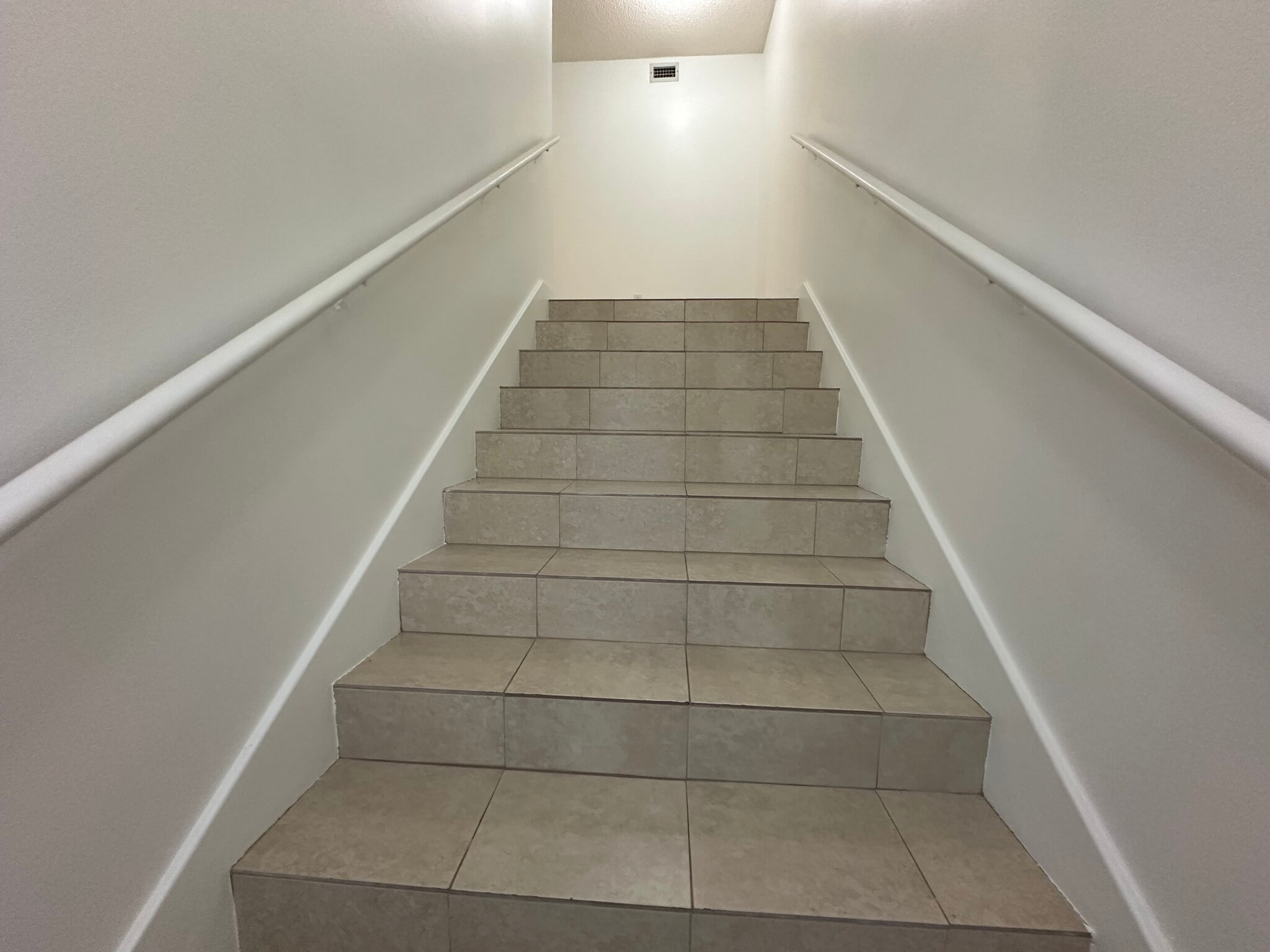 Building Photo - 2636 SE 20th Ct