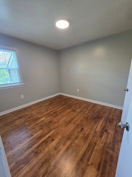 Building Photo - 5225 Collindale Rd