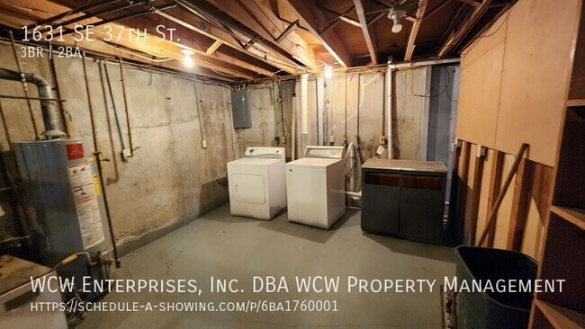 Building Photo - 1631 SE 37th St