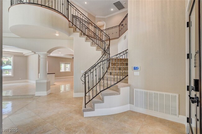 Building Photo - 9813 Edgeview Pl