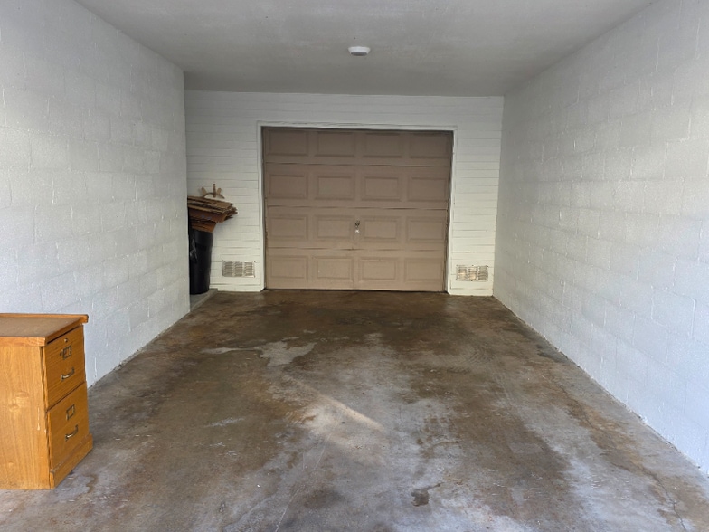 Building Photo - 4780 Pontchartrain Dr