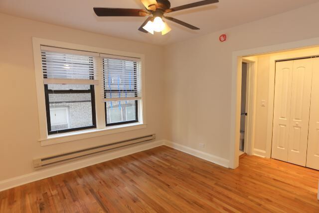 Building Photo - 618 W Patterson Ave