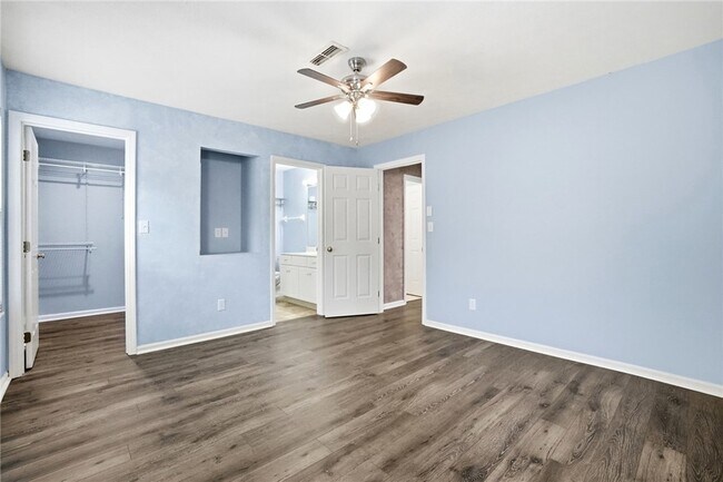 Building Photo - 9083 Marquis Dr