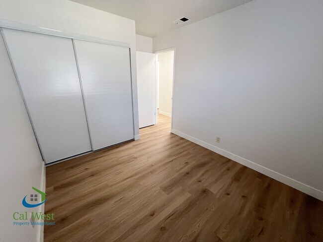 Building Photo - 3023 Plumstead Way