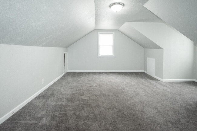 Building Photo - 3504 Trant Ave