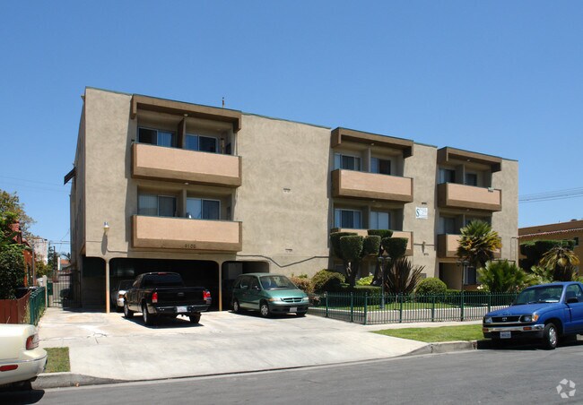 Primary Photo - 6103 Pickford St