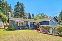 Building Photo - 4bd/2ba Edmonds Home
