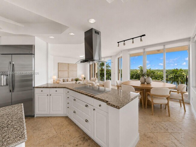 Building Photo - 13627 Deering Bay Dr