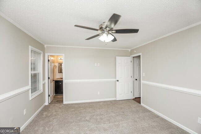 Building Photo - 435 Shelby Ln