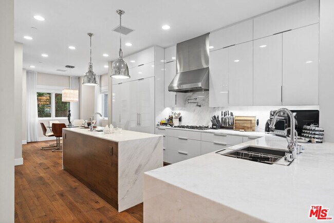 Building Photo - 22065 Pacific Coast Hwy