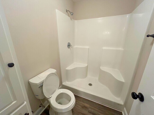 Building Photo - 533 Deerchase Ct