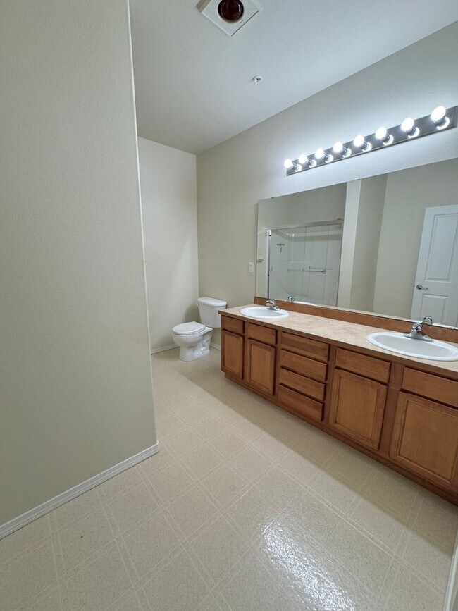 Building Photo - 2Bd/2Ba Bothell Condo