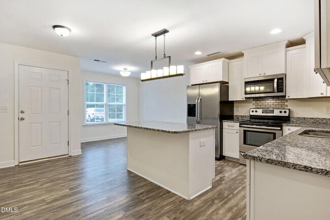 Building Photo - 96 Brickyard Ln