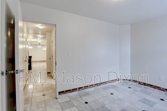 Building Photo - 2020 N Calvert St