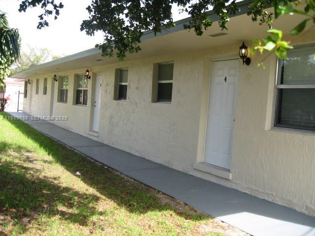 Building Photo - 1060 NE 80th St