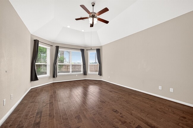 Building Photo - 3854 Fleetwood Falls Ln