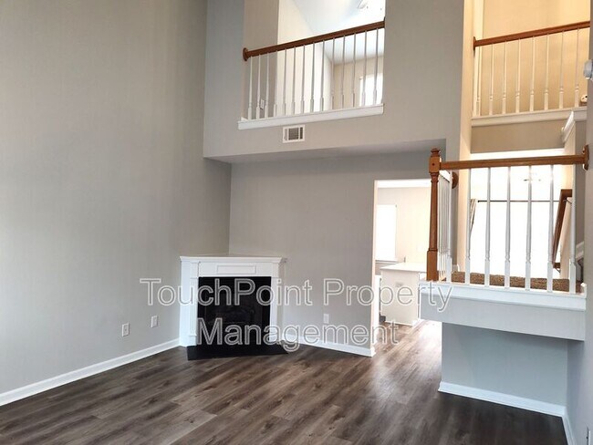 Building Photo - 7383 Sun Dance Dr