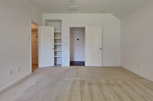 Building Photo - 14 E Sage Creek Pl