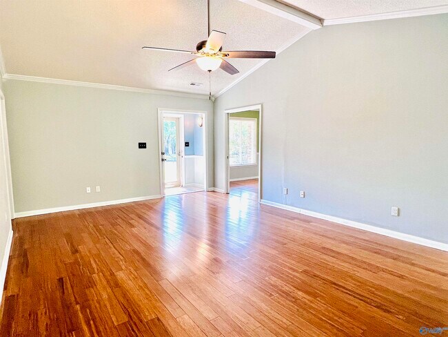 Building Photo - 116 Bibb Dr