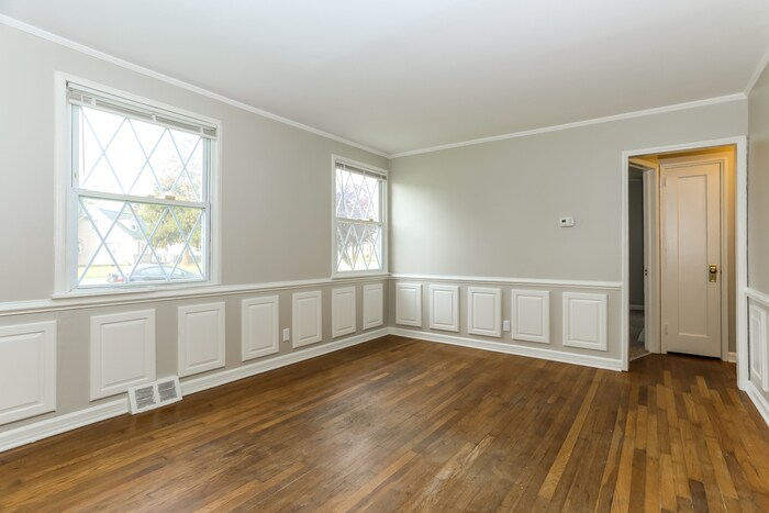 Building Photo - 8120 Dundalk Ave
