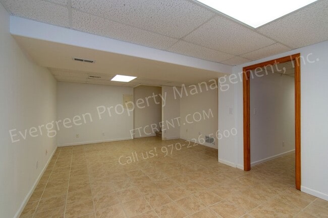 Building Photo - 2302 Turquoise St