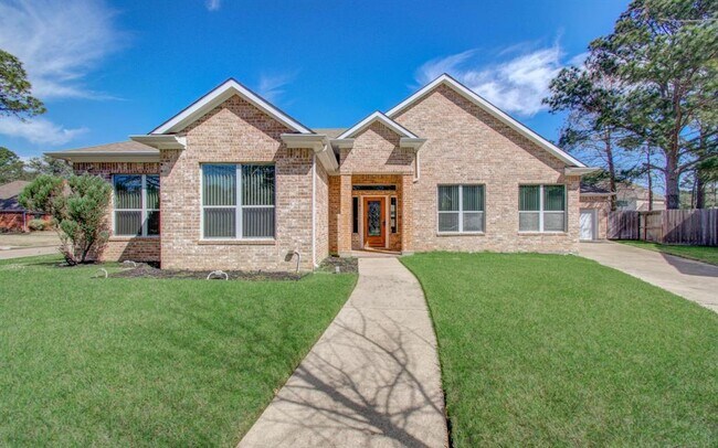 Building Photo - 15959 Knolls Lodge Dr