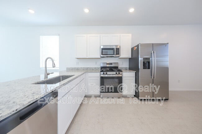 Building Photo - 17581 S Desert Barberry Dr