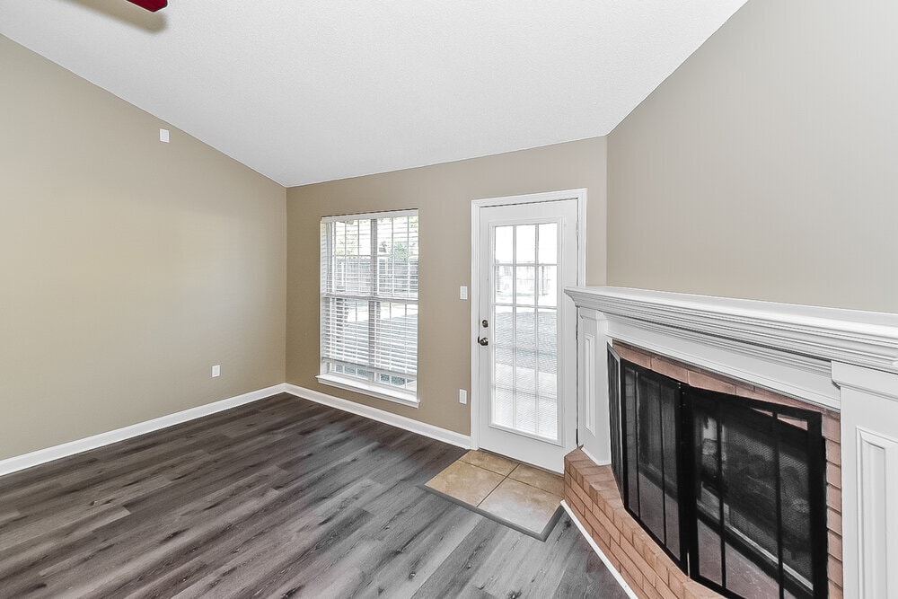 Building Photo - 7343 Bridle Ln