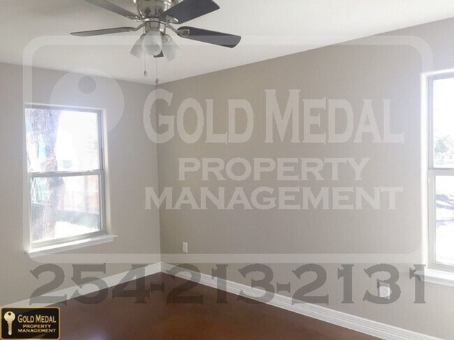 Building Photo - 1017 S 9th St