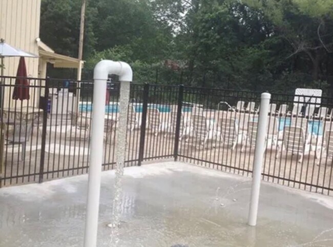 Building Photo - 4009 E 88th St