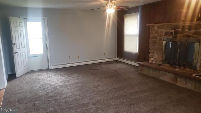 Building Photo - 212 Allendale Dr