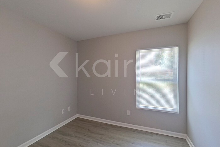 Building Photo - 302 Cedar Ridge