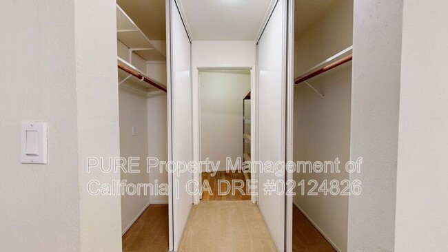 Building Photo - 236 San Carlos Ave