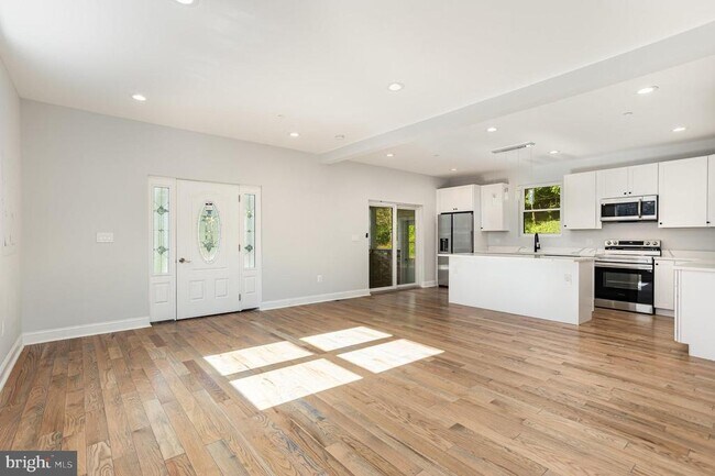 Building Photo - 2430 Harris Mill Rd