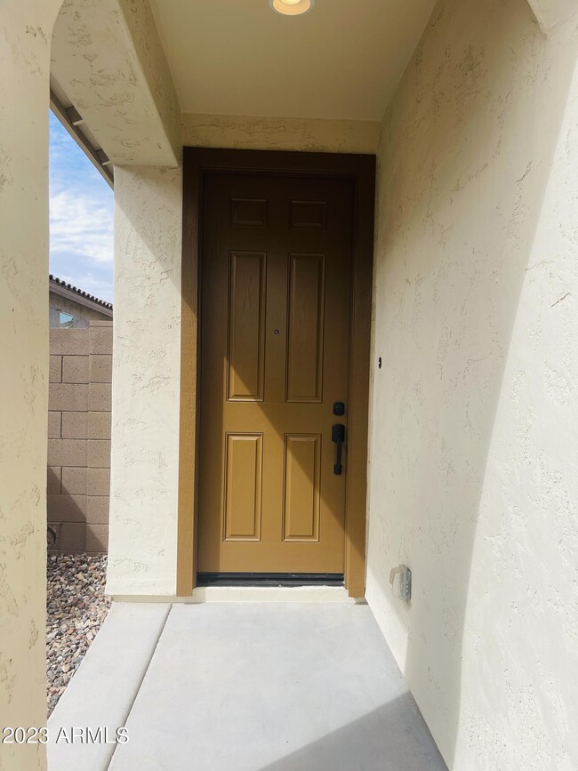 Building Photo - 1561 Sabel Ct
