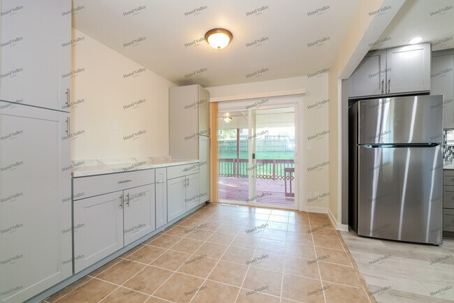 Building Photo - 8955 E 84 St