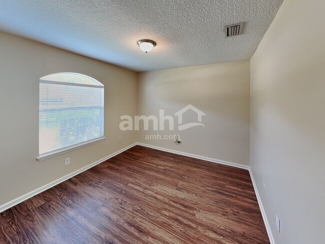 Building Photo - 1829 Keswick Rd