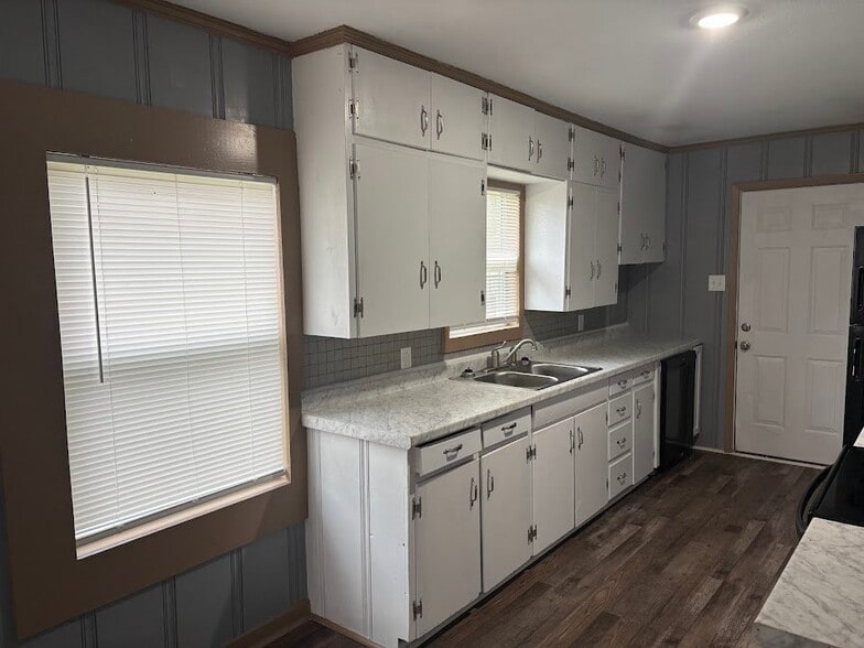 Building Photo - 2075 FM 2625