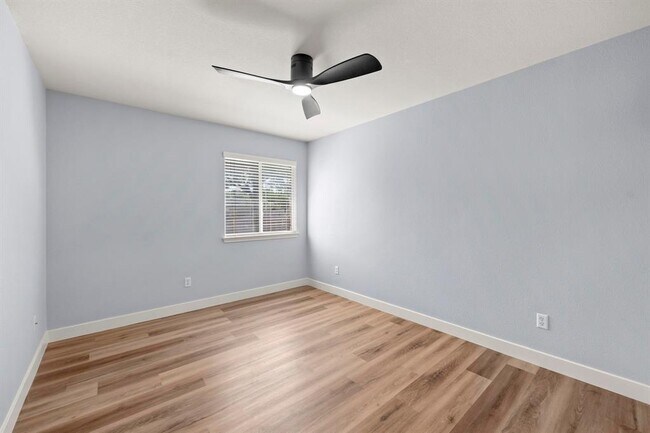 Building Photo - 3321 Winding River Trail